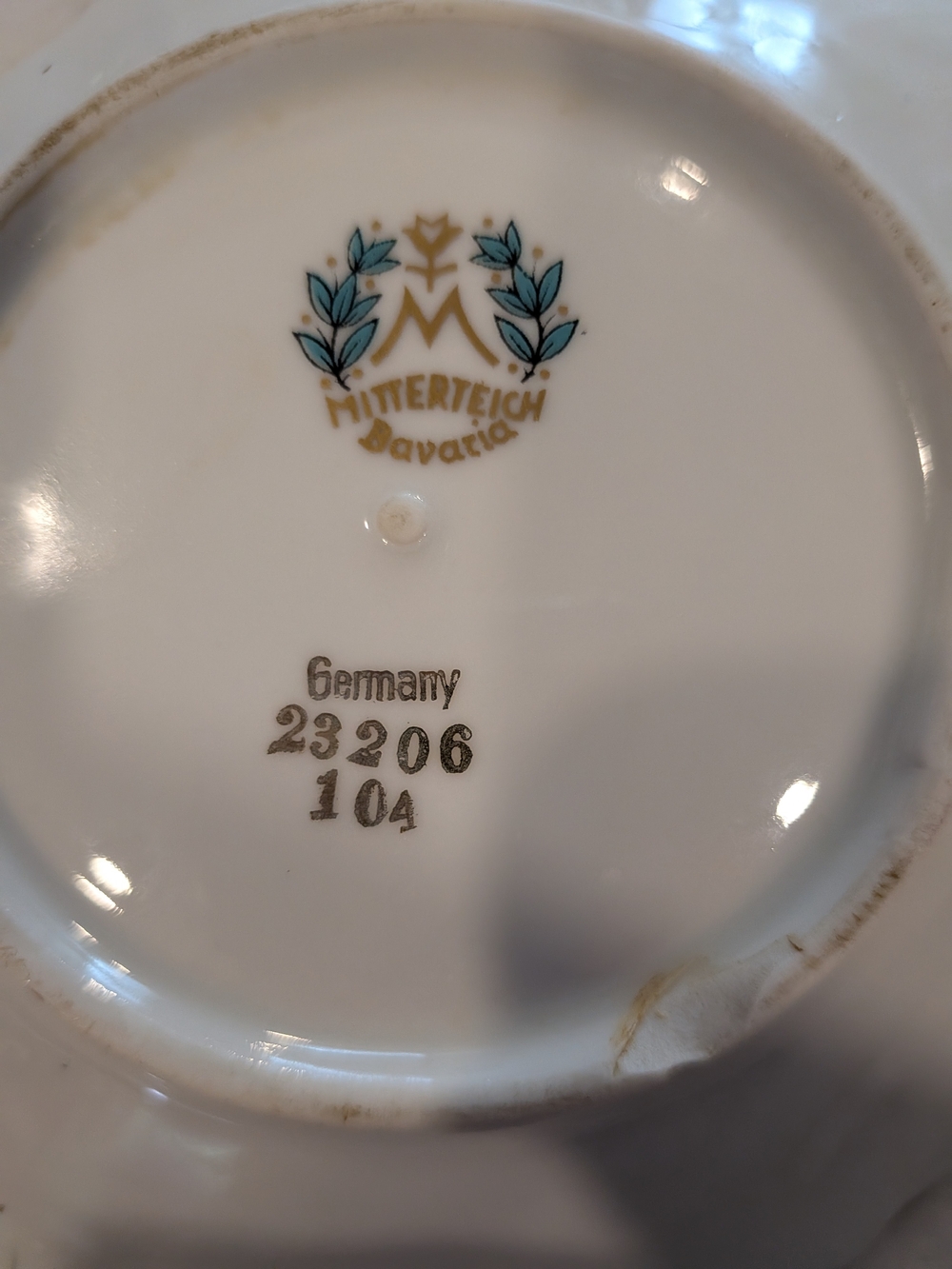 Mitterteich Bavaria Porcelain Candy Nuts Dish Fruimtif Gold Trim Vintage 2007s.